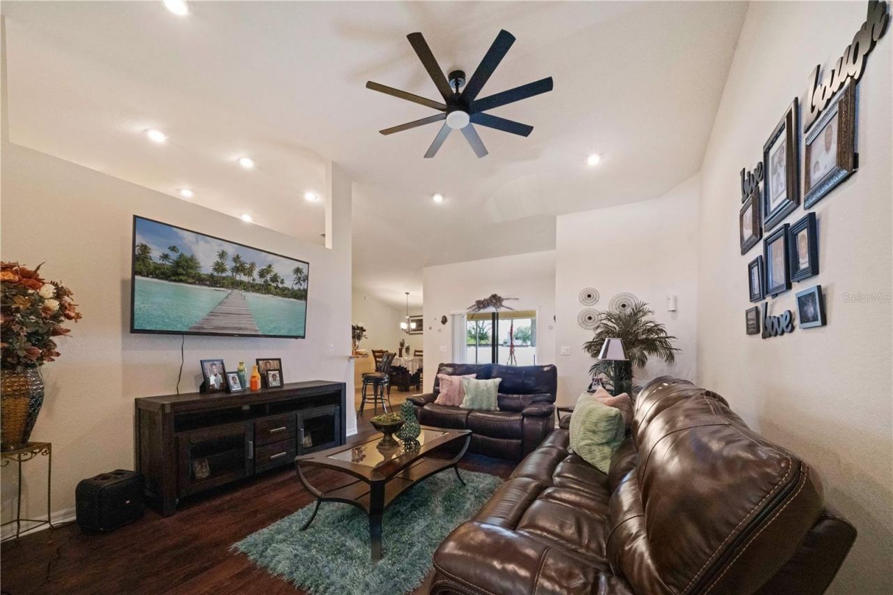 6518 Crescent Loop, Winter Haven, FL 33884 Photo