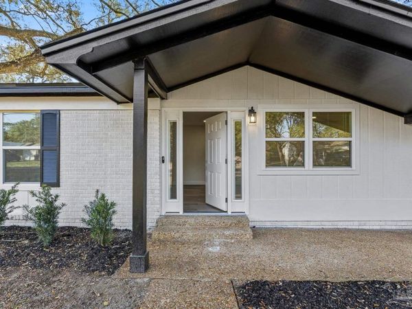 2611 Green Bay Ave, Pensacola, FL 32526