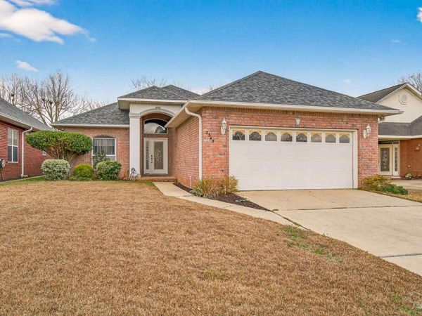 2543 Pine Forest Rd, Cantonment, FL 32533