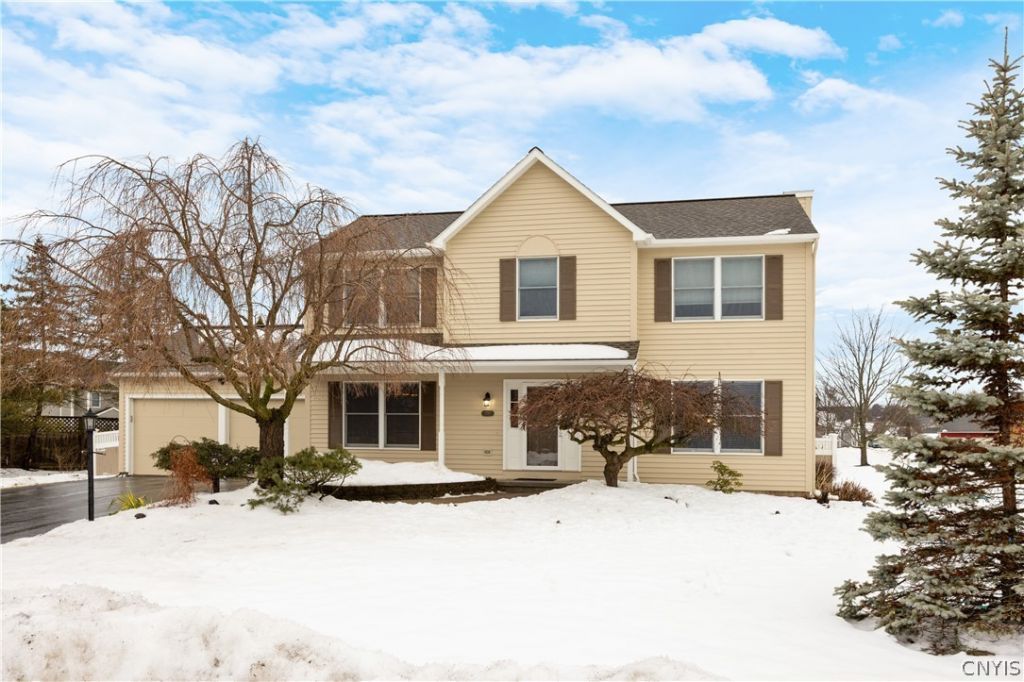 5787 Frostiana Circle, East Syracuse, NY 13057 Main Photo