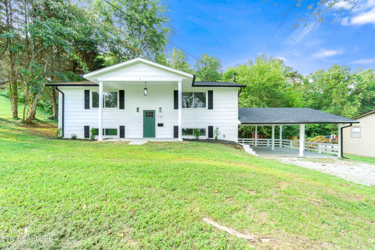 140 Charles Place, Harriman, TN 37748 Main Photo