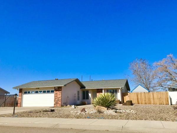 4717 Leon Grande Avenue SE, Rio Rancho, NM 87124