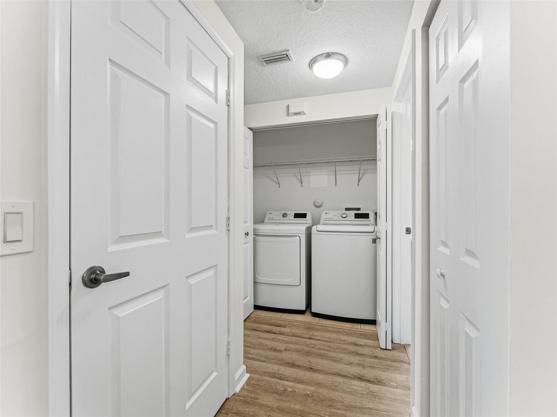 504 7th Square, Unit 103, Vero Beach, FL 32962 Photo