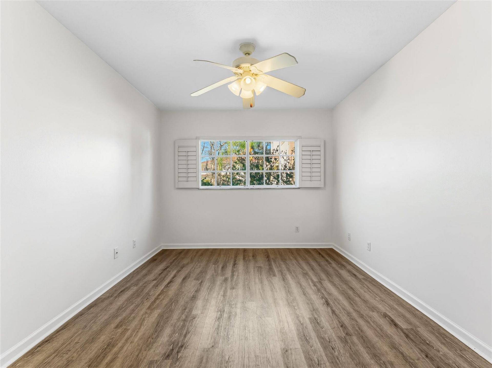 504 7th Square, Unit 103, Vero Beach, FL 32962 Photo