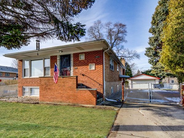 10912 Princess Avenue, Chicago Ridge, IL 60415