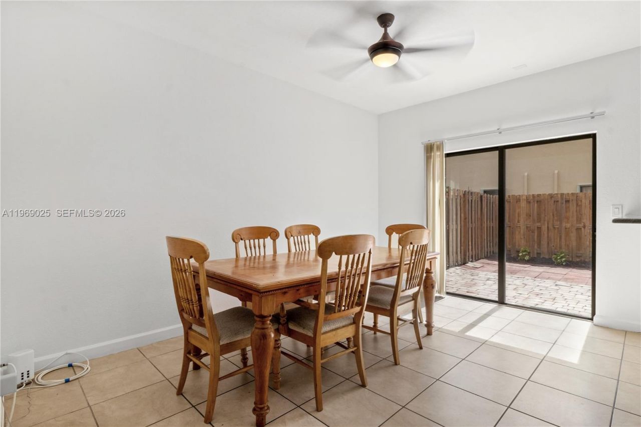 15460 SW 119th St, Miami, FL 33196 Photo