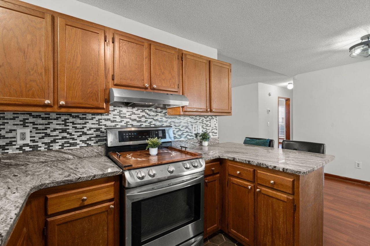 4714 Cotillion Drive Photo 15