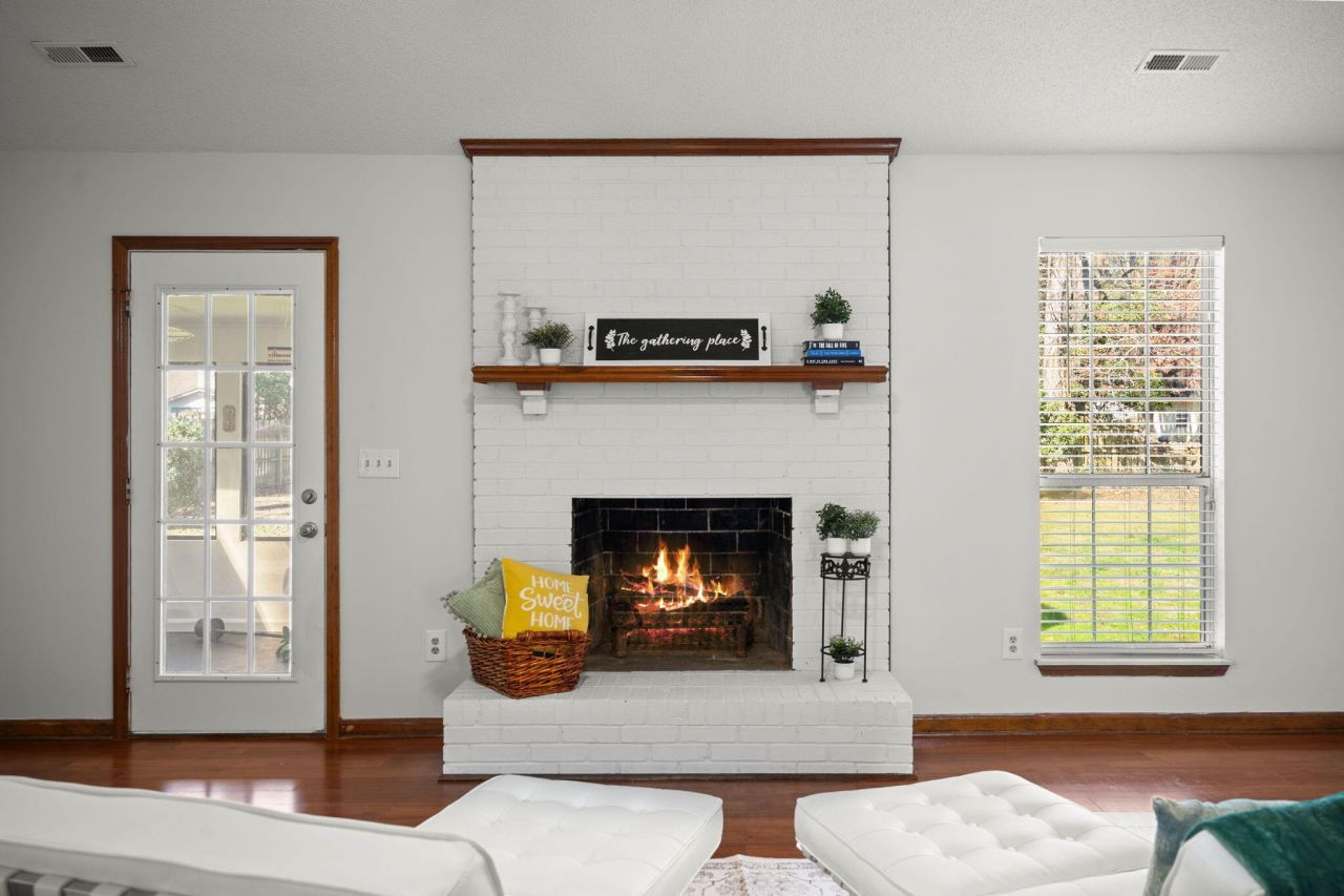 4714 Cotillion Drive Photo 9