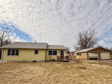 422 S Laura Street, Maryville, MO 64468