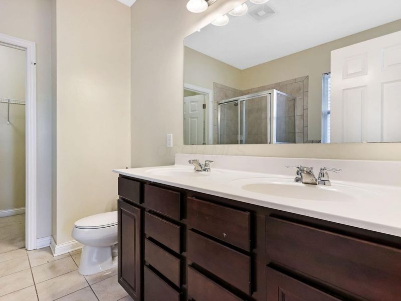 8640 Melton Fields Drive, Blacklick, OH 43004 Photo 20