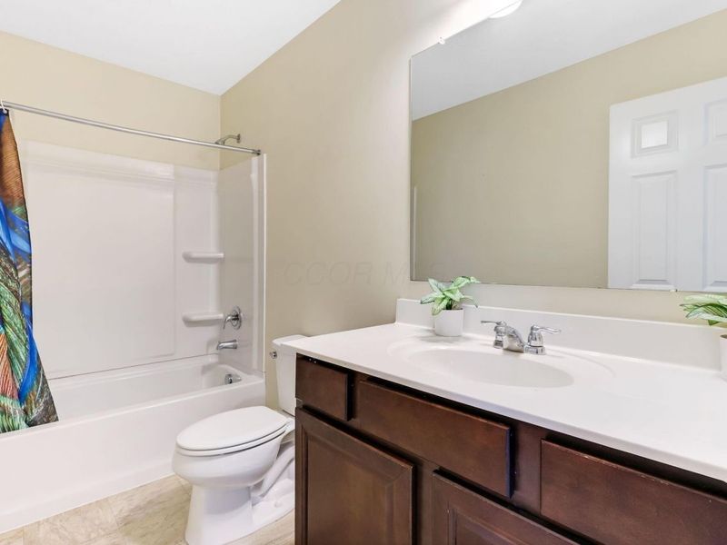 8640 Melton Fields Drive, Blacklick, OH 43004 Photo 29