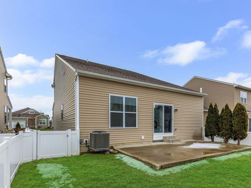 8640 Melton Fields Drive, Blacklick, OH 43004 Photo 37