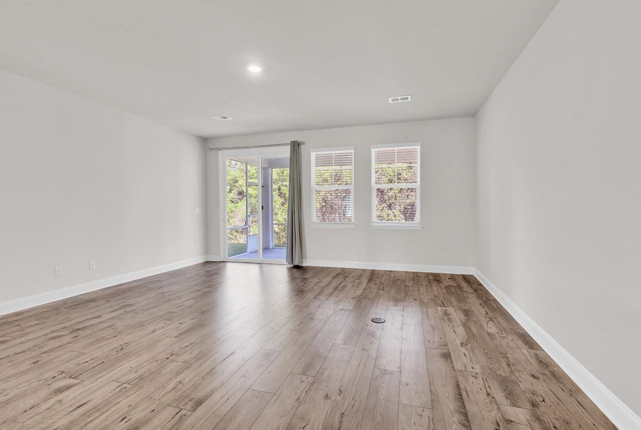 1164 Baker Creek Loop Photo 9