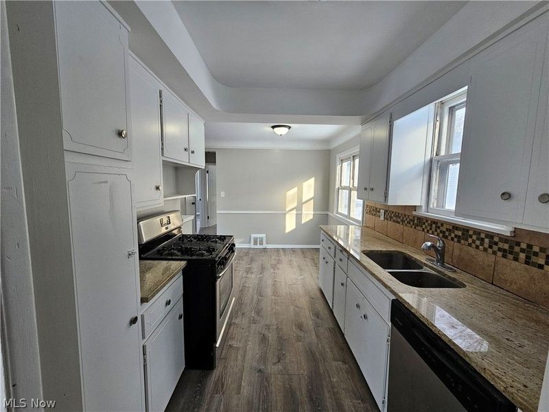 9516 Alexander Road, Cleveland, OH 44125 Photo 12