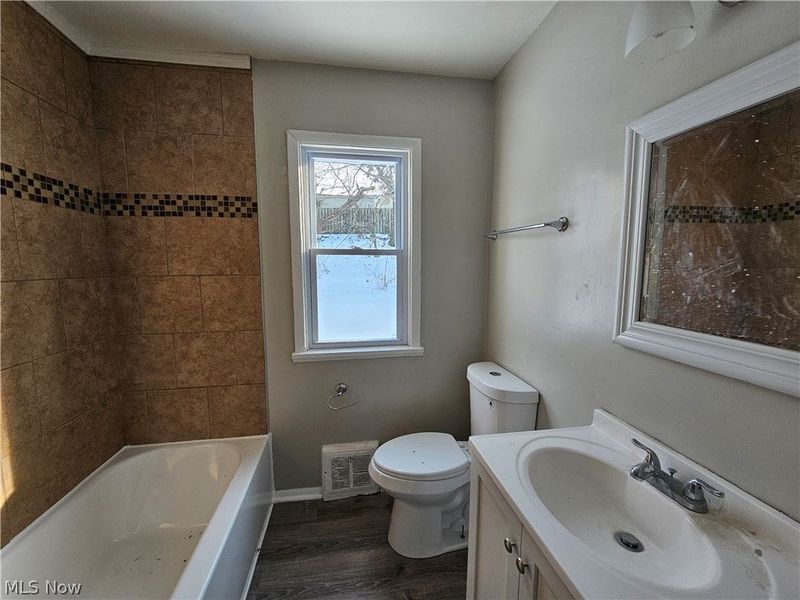 9516 Alexander Road, Cleveland, OH 44125 Photo 21