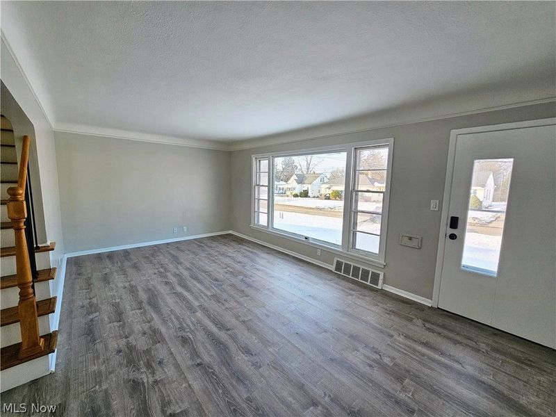 9516 Alexander Road, Cleveland, OH 44125 Photo 5