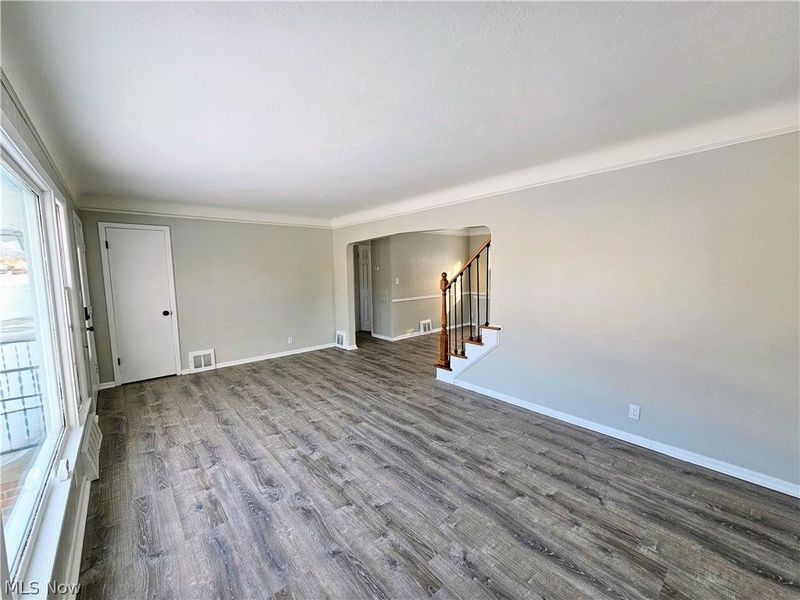 9516 Alexander Road, Cleveland, OH 44125 Photo 8