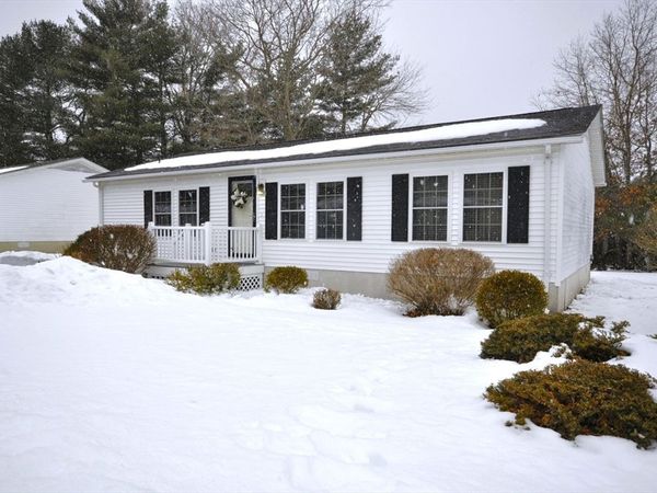5 Country Drive, Bridgewater, MA 02324