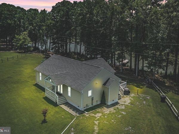 408 SMITH POINT ROAD, REEDVILLE, VA 22539