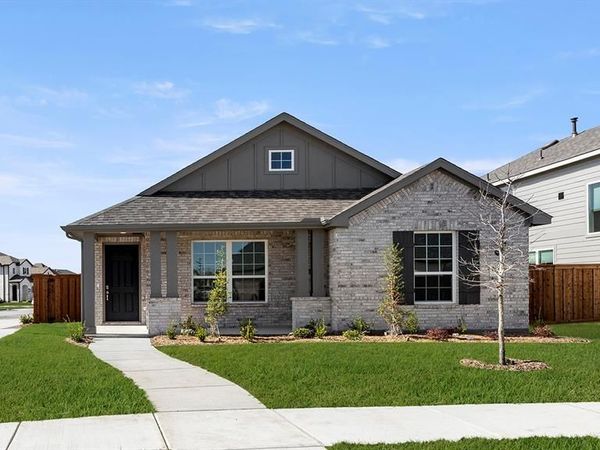 2001 Bayfront Drive, Royse City, TX 75189
