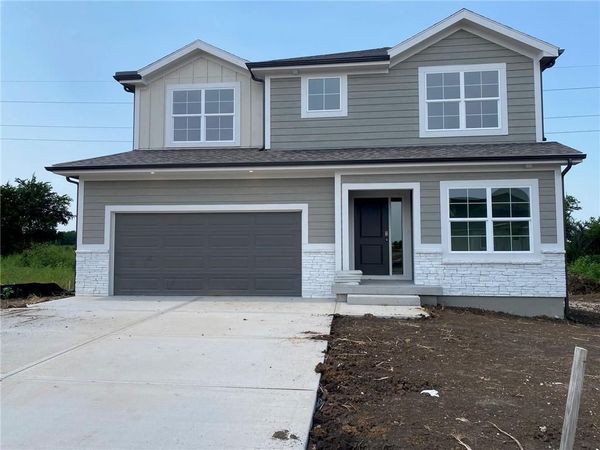 19338 Skyview Lane, Spring Hill, KS 66083