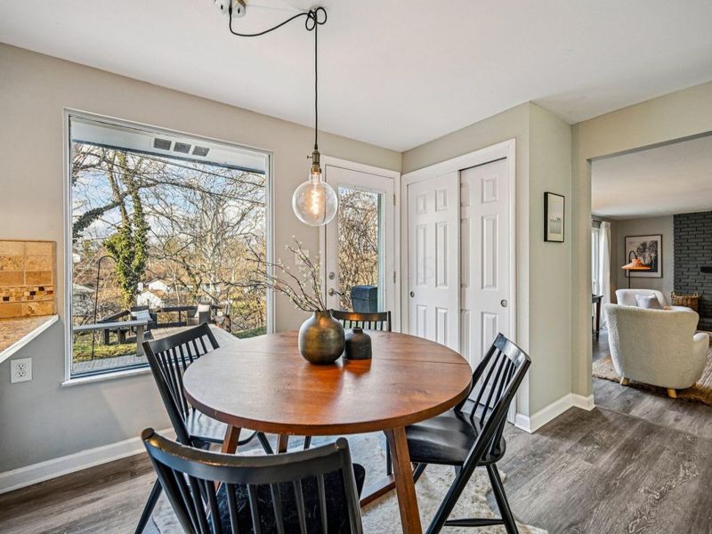 1252 Brookridge Drive, Columbus, OH 43235 Photo 6