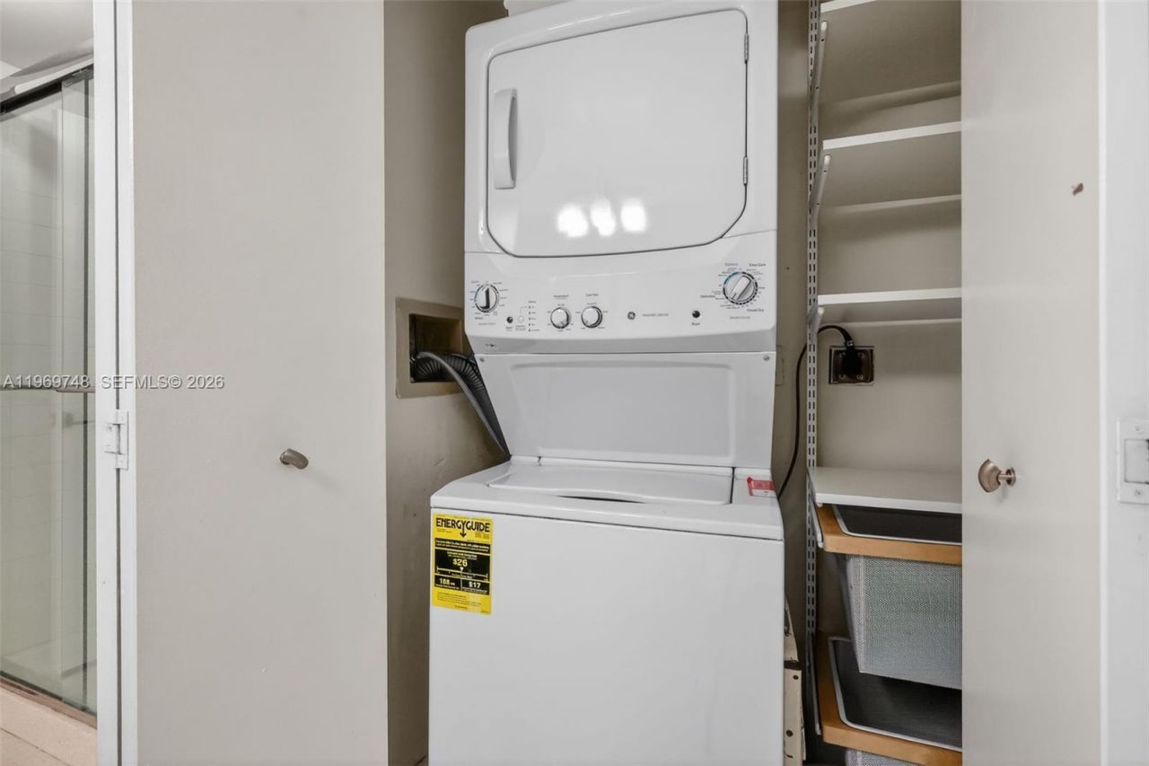 3610 Yacht Club Dr , Unit 414, Aventura, FL 33180 Photo