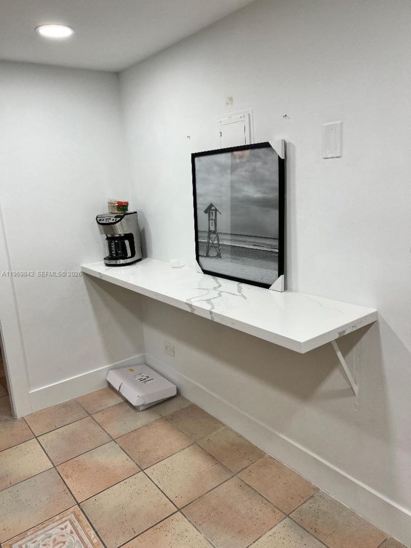 5005 Collins Ave, Unit 1404, Miami Beach, FL 33140 Photo