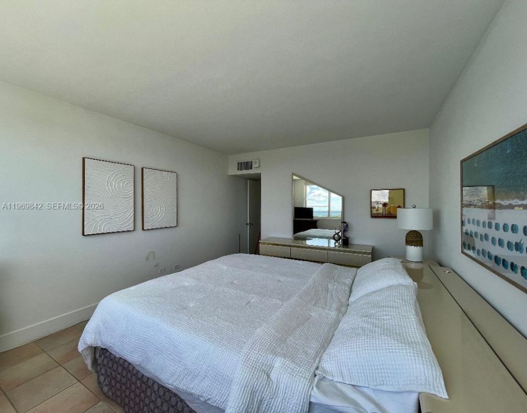 5005 Collins Ave, Unit 1404, Miami Beach, FL 33140 Photo