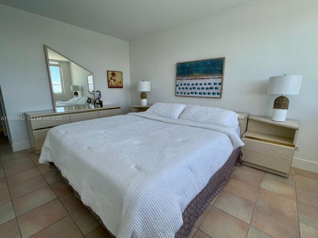 5005 Collins Ave, Unit 1404, Miami Beach, FL 33140 Photo