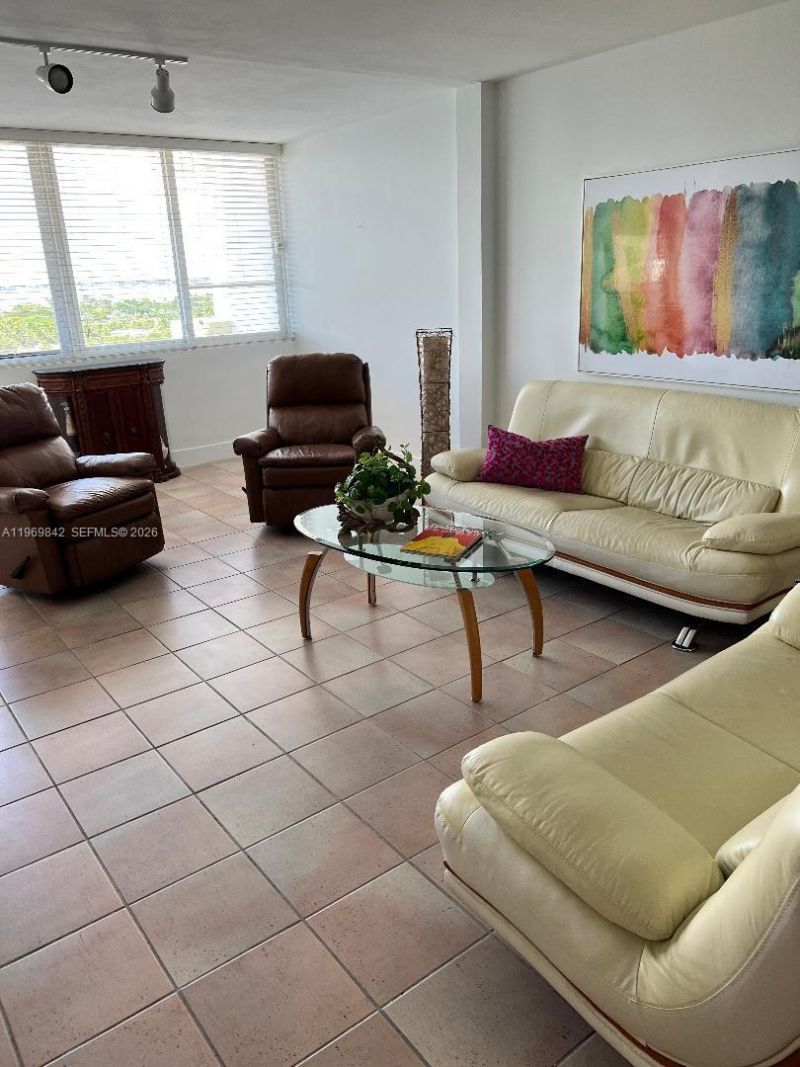 5005 Collins Ave, Unit 1404, Miami Beach, FL 33140 Photo