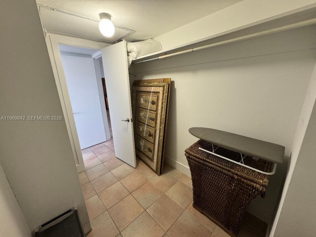 5005 Collins Ave, Unit 1404, Miami Beach, FL 33140 Photo