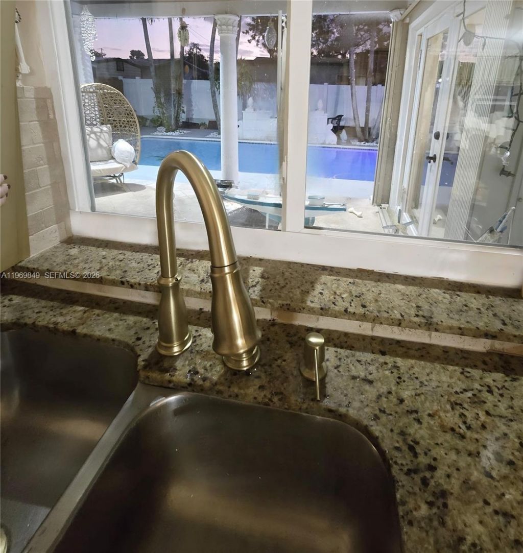 300 NW 77th Way, Pembroke Pines, FL 33024 Photo