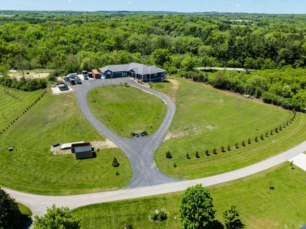 2578 Back Rd, Lyons, WI 53105