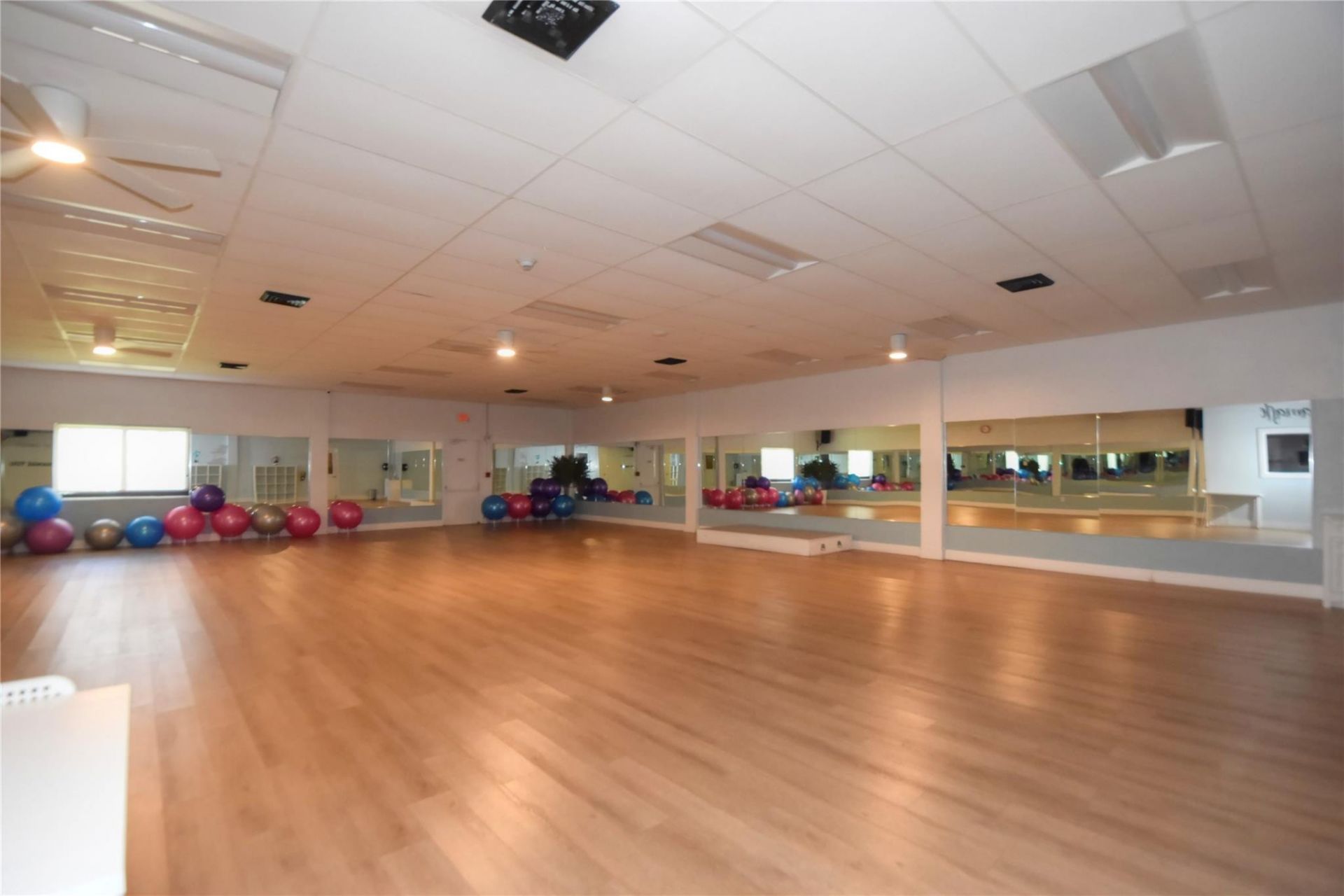 98 Gables Boulevard, Weston, FL 33326 Photo