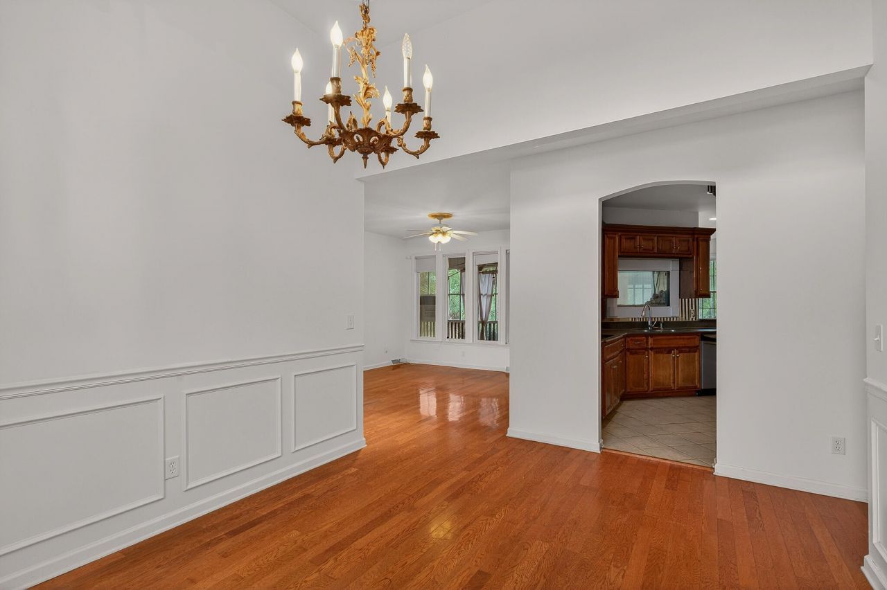 161 Davis Terrace Photo 16