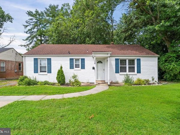 710 S COLLEGE AVENUE , NEWARK, DE 19713