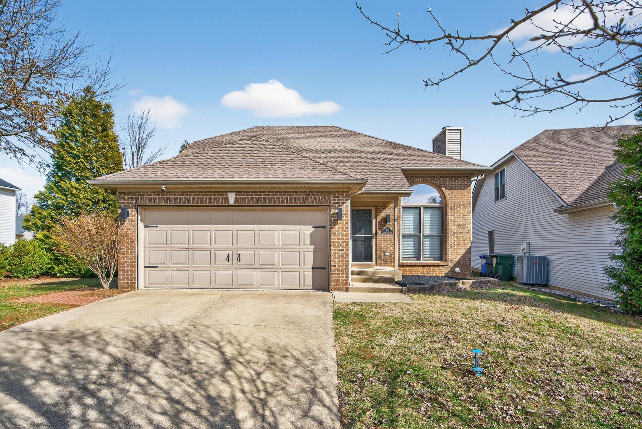 216 Meadow Valley Road, Lexington, KY 40511 Main Photo