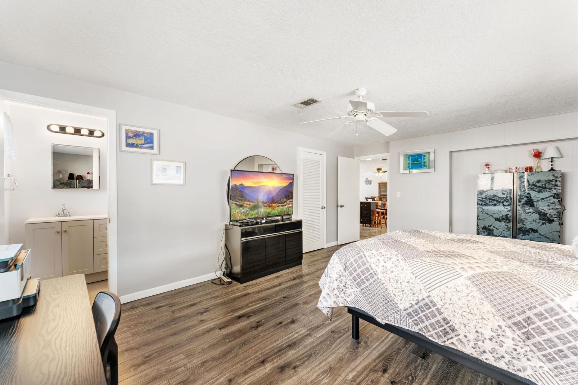 1042 SW 23rd Avenue, Boynton Beach, FL 33426 Photo