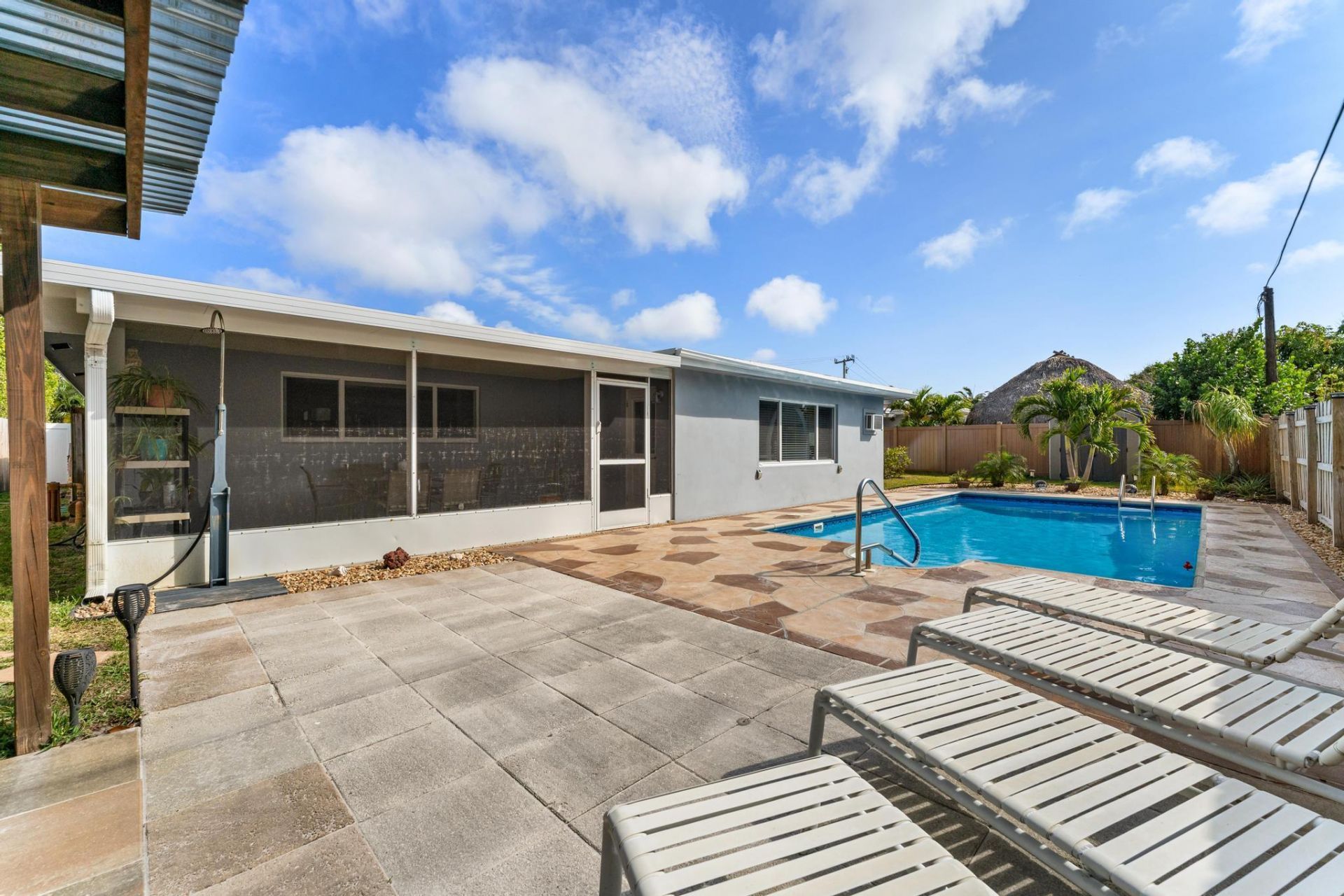 1042 SW 23rd Avenue, Boynton Beach, FL 33426 Photo