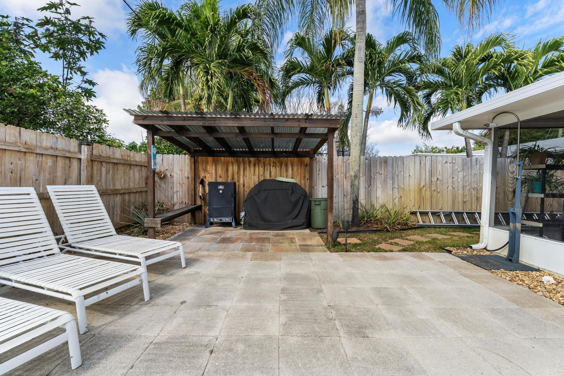 1042 SW 23rd Avenue, Boynton Beach, FL 33426 Photo