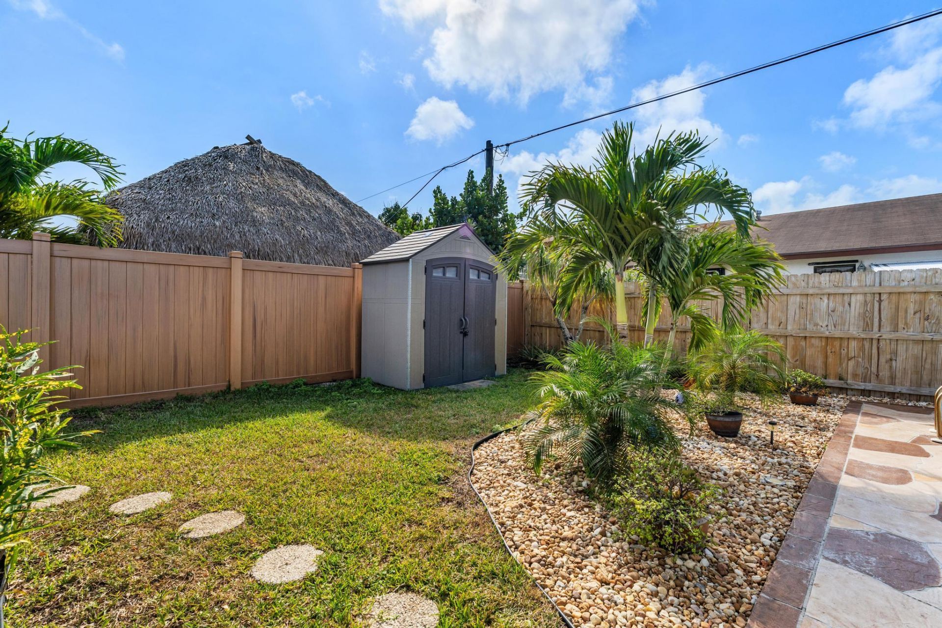 1042 SW 23rd Avenue, Boynton Beach, FL 33426 Photo