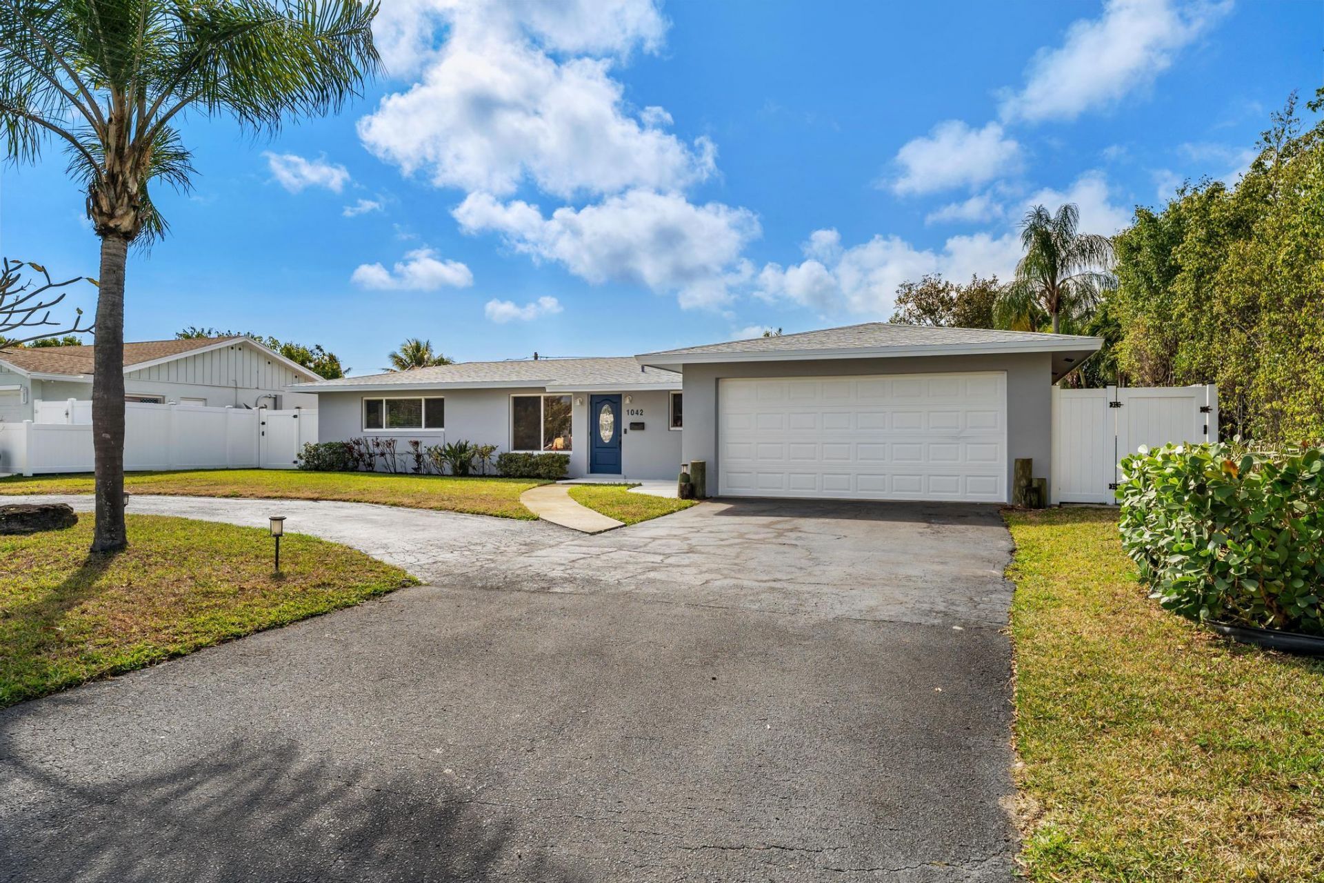 1042 SW 23rd Avenue, Boynton Beach, FL 33426 Photo