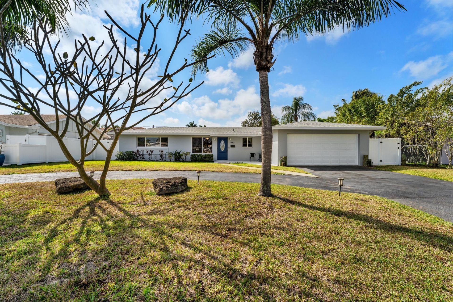 1042 SW 23rd Avenue, Boynton Beach, FL 33426 Photo