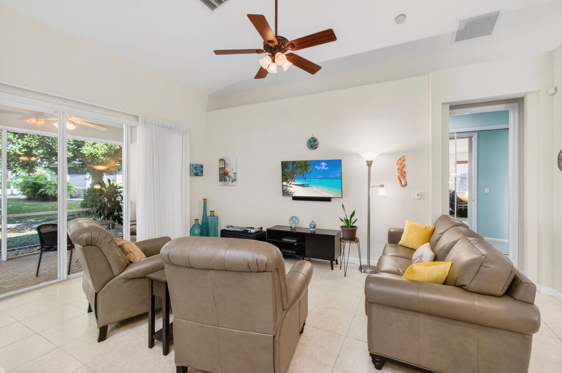 9503 Sandpiper Lane, West Palm Beach, FL 33411 Photo