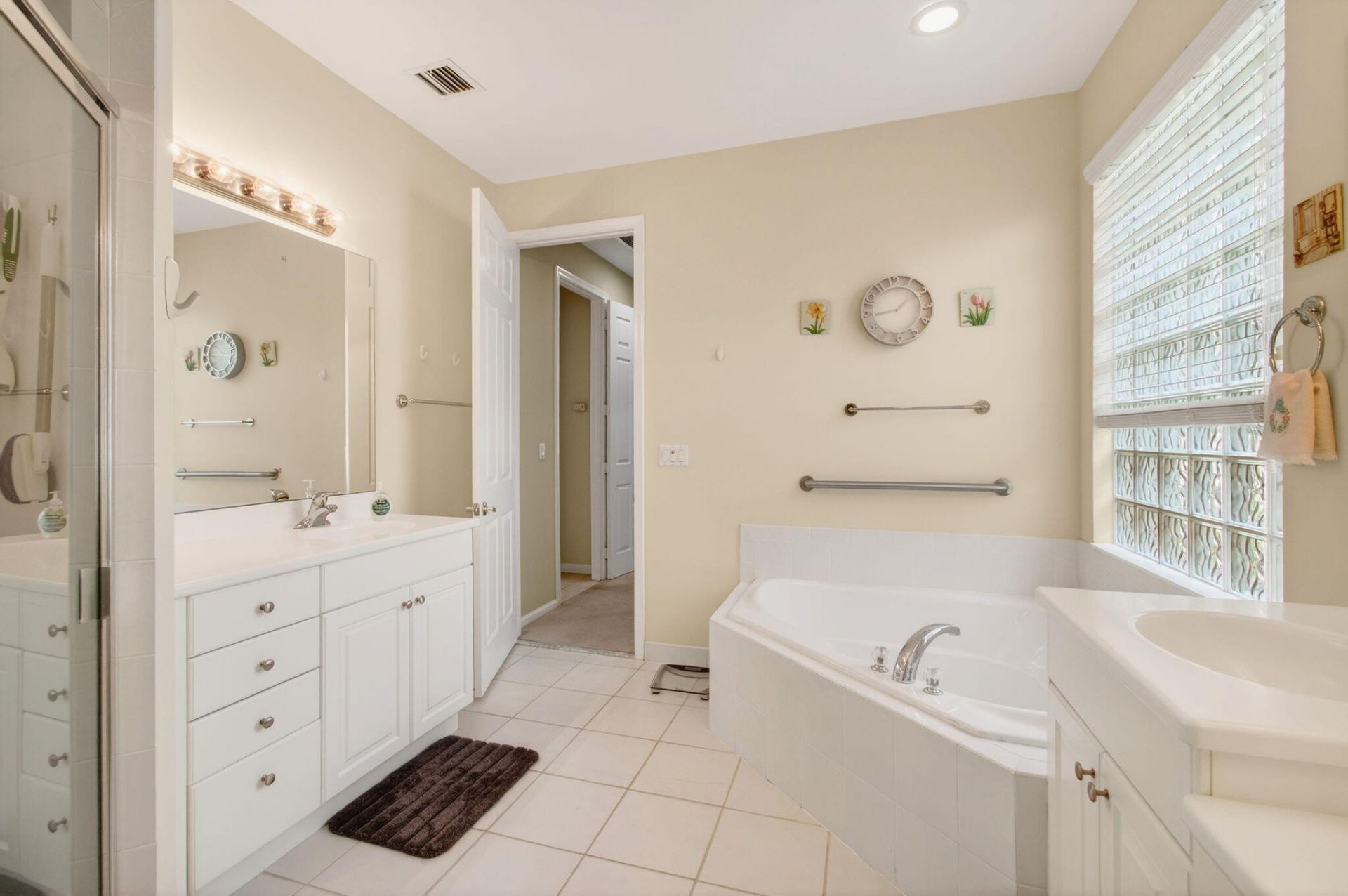 9503 Sandpiper Lane, West Palm Beach, FL 33411 Photo