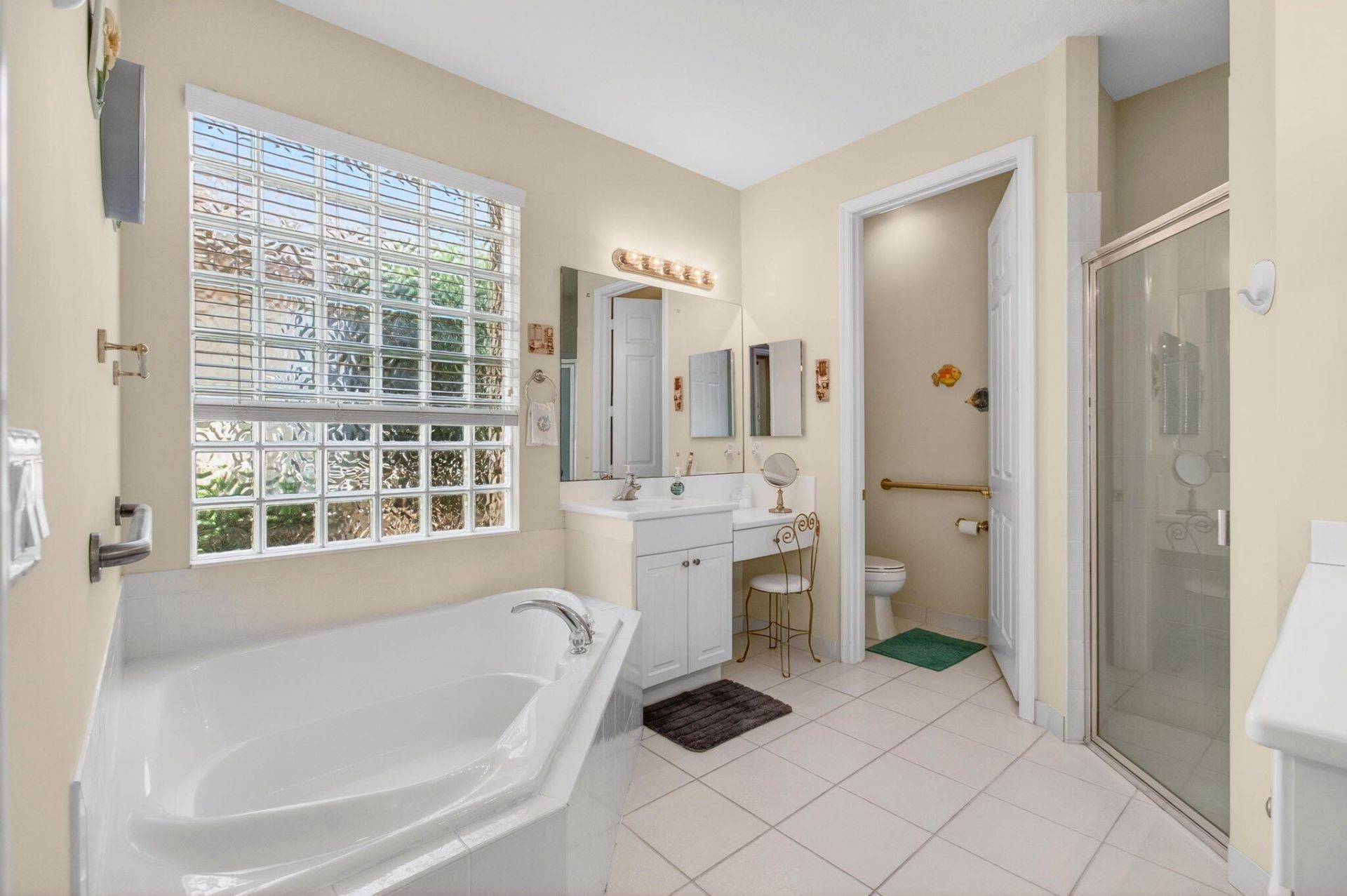 9503 Sandpiper Lane, West Palm Beach, FL 33411 Photo