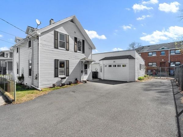 12 Lowell Place, Unit 1, Waltham, MA 02453