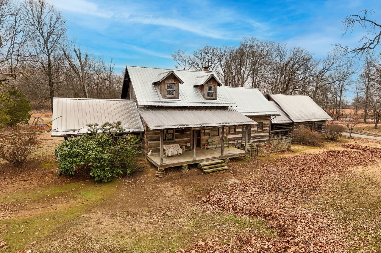 701 Old Johnston City Road, West Frankfort, IL 62896 Main Photo