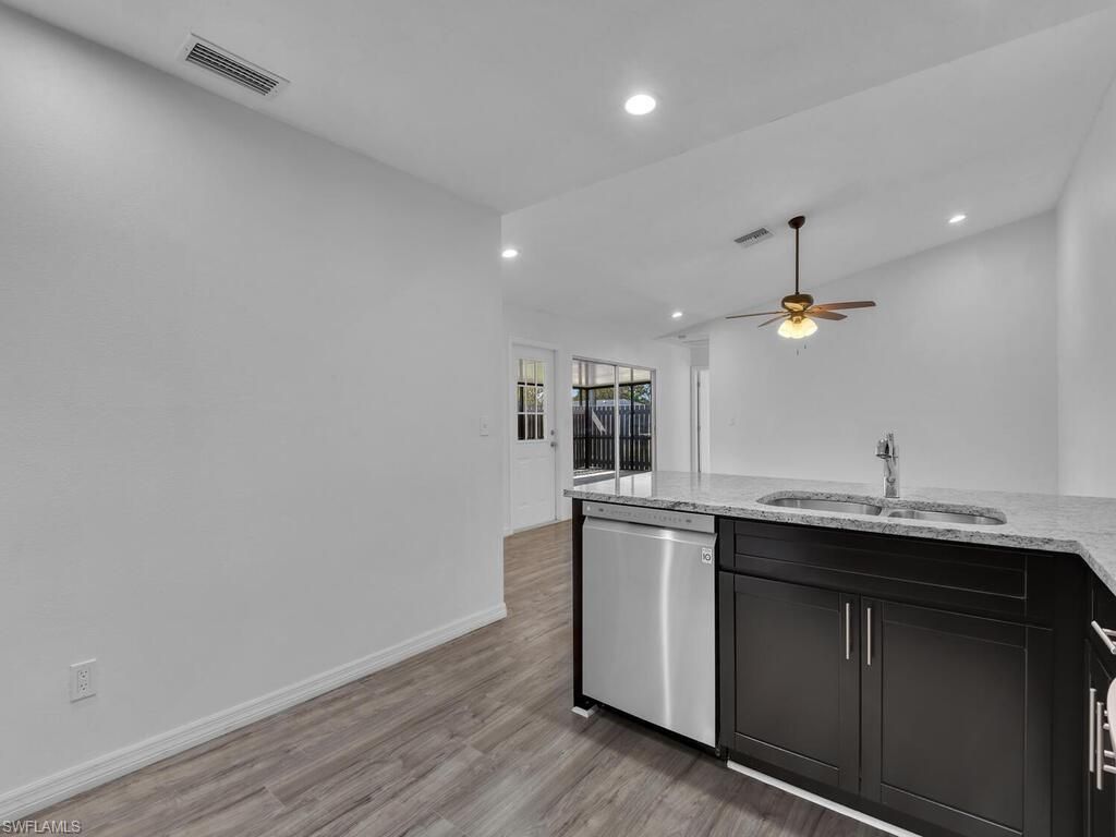 5620 Foxlake Dr, North Fort Myers, FL 33917 Photo